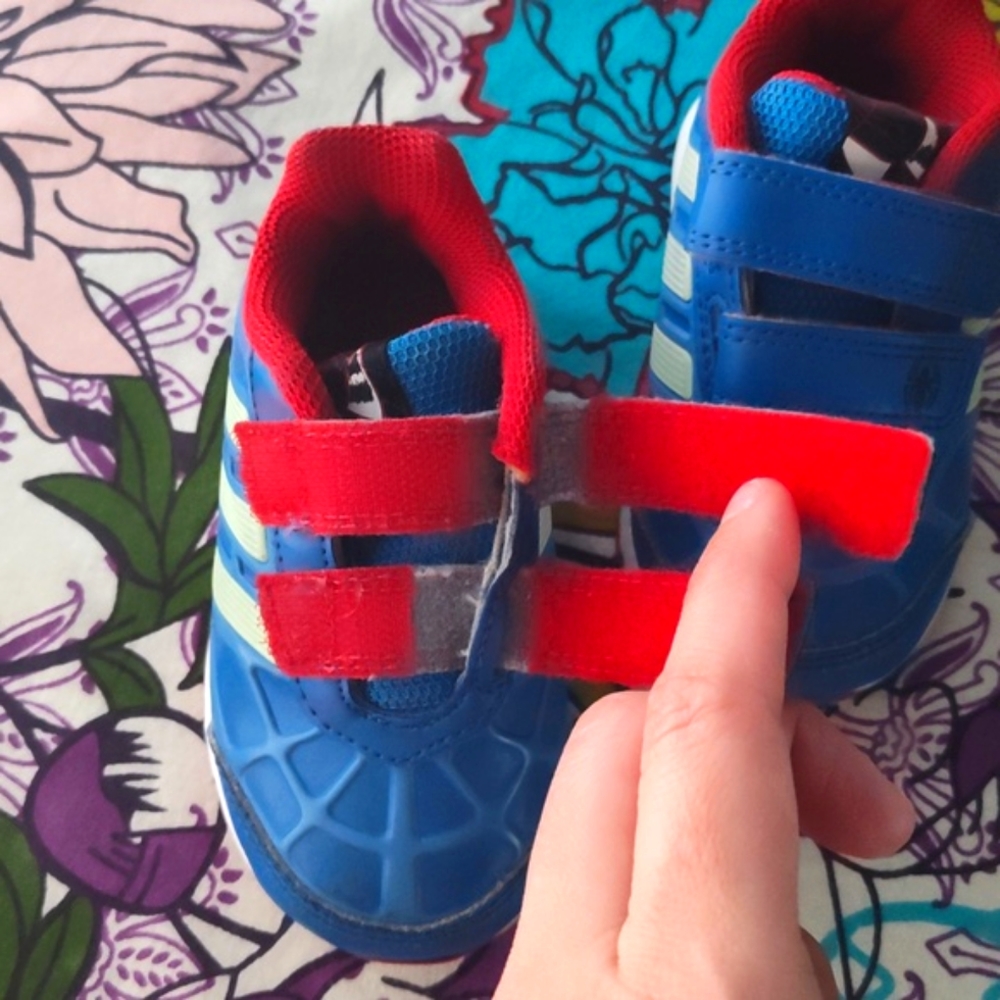 Adidas Disney Spiderman Toddler Shoes - Picture 9 of 13